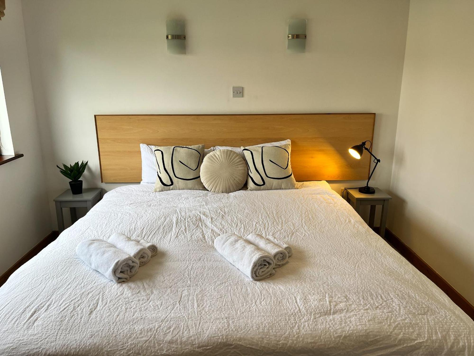 Sea Whispers - My Charming Costal Retreat In Youghal Bagian luar foto