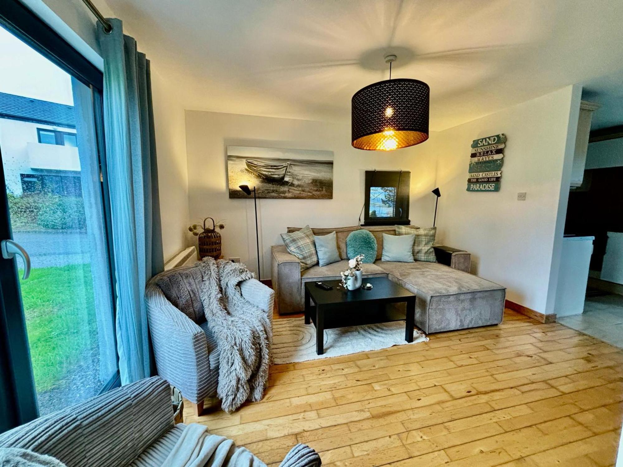 Sea Whispers - My Charming Costal Retreat In Youghal Bagian luar foto