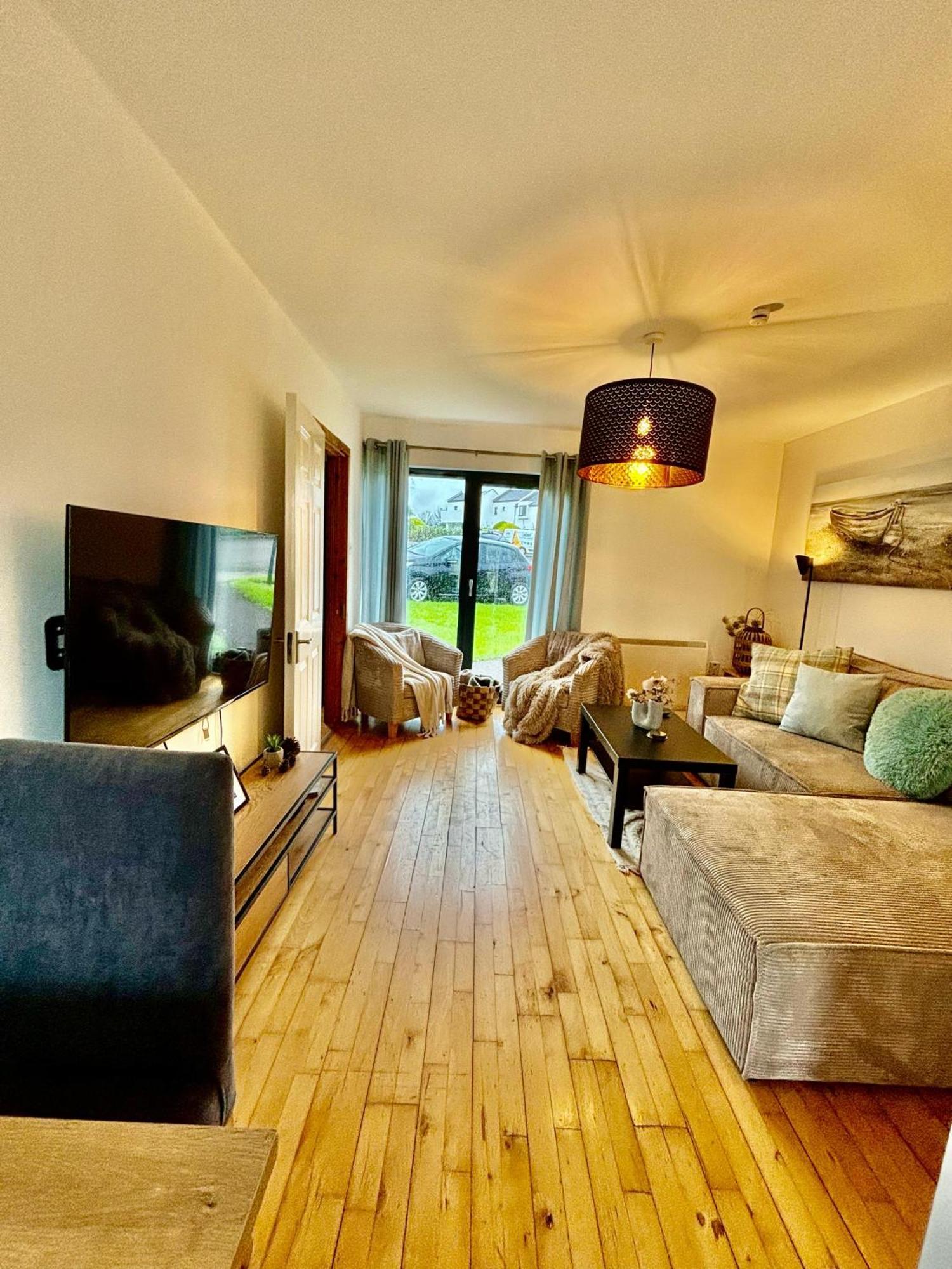 Sea Whispers - My Charming Costal Retreat In Youghal Bagian luar foto
