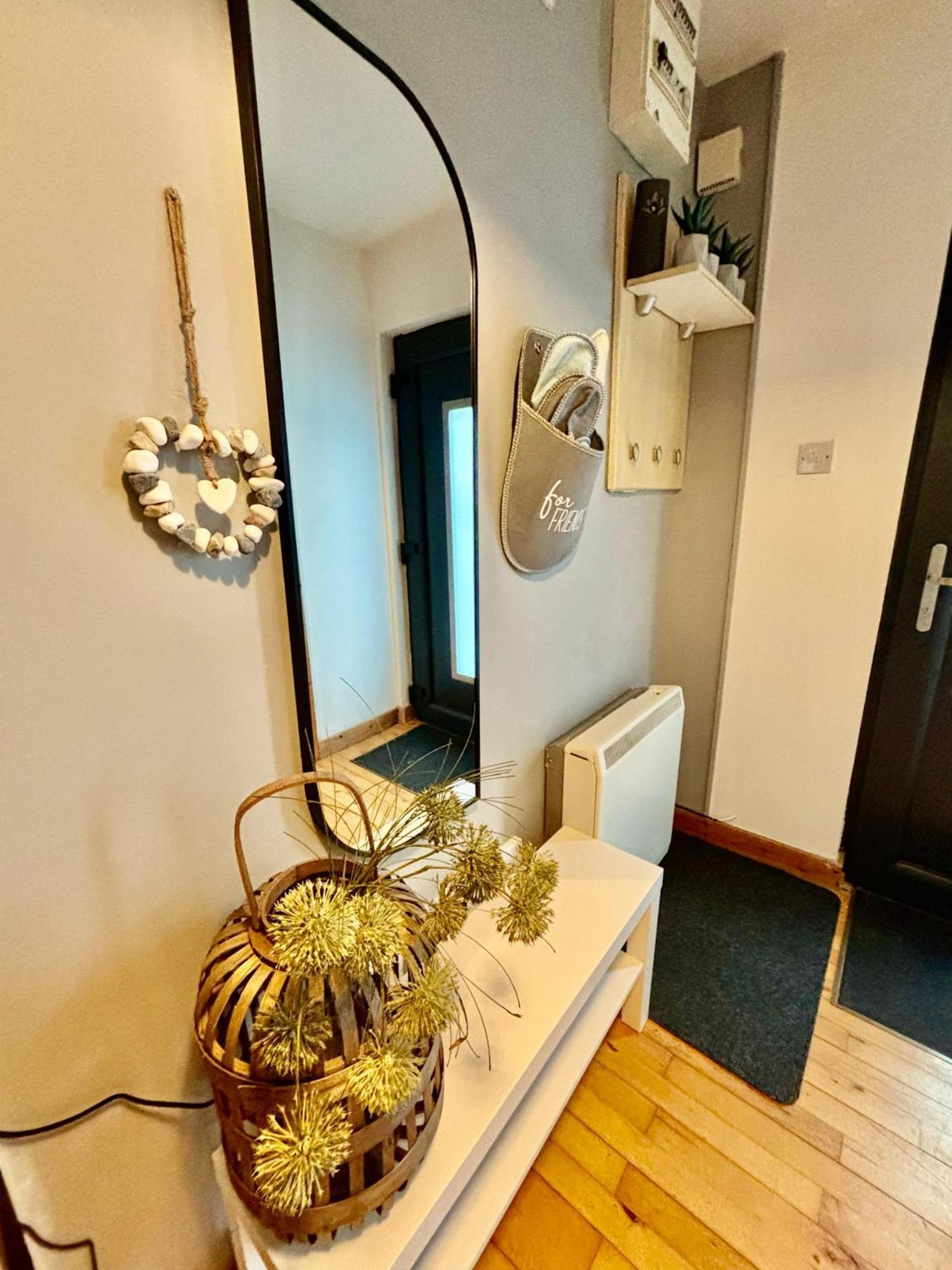Sea Whispers - My Charming Costal Retreat In Youghal Bagian luar foto